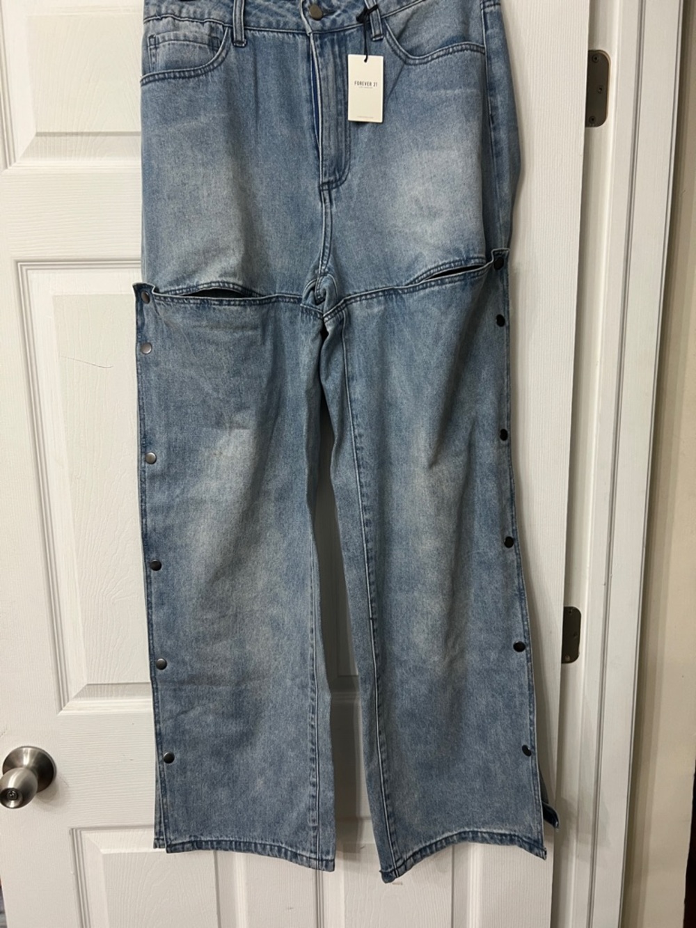 Forever 21 Light Blue Wide-Leg Snap-Trim Jeans